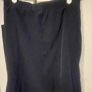 Chico’s Navy Pleated (pull on) Women’s Skort